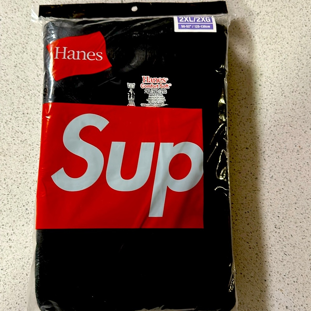 Men’s Supreme Black T-Shirts 2XL